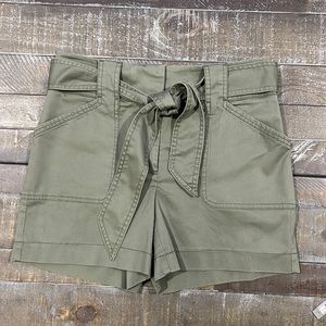 White House Black Market “The 4” Short with Tie Belt; color - Army Green; Size 2